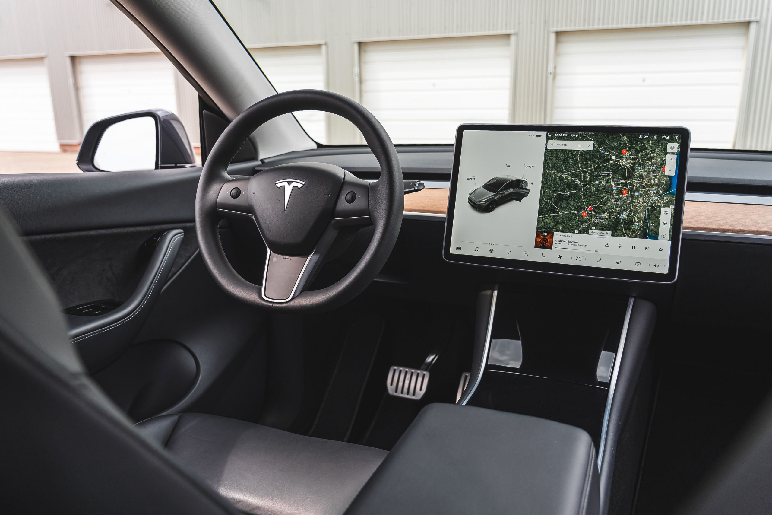 Tesla Model Y 2023 interjeras